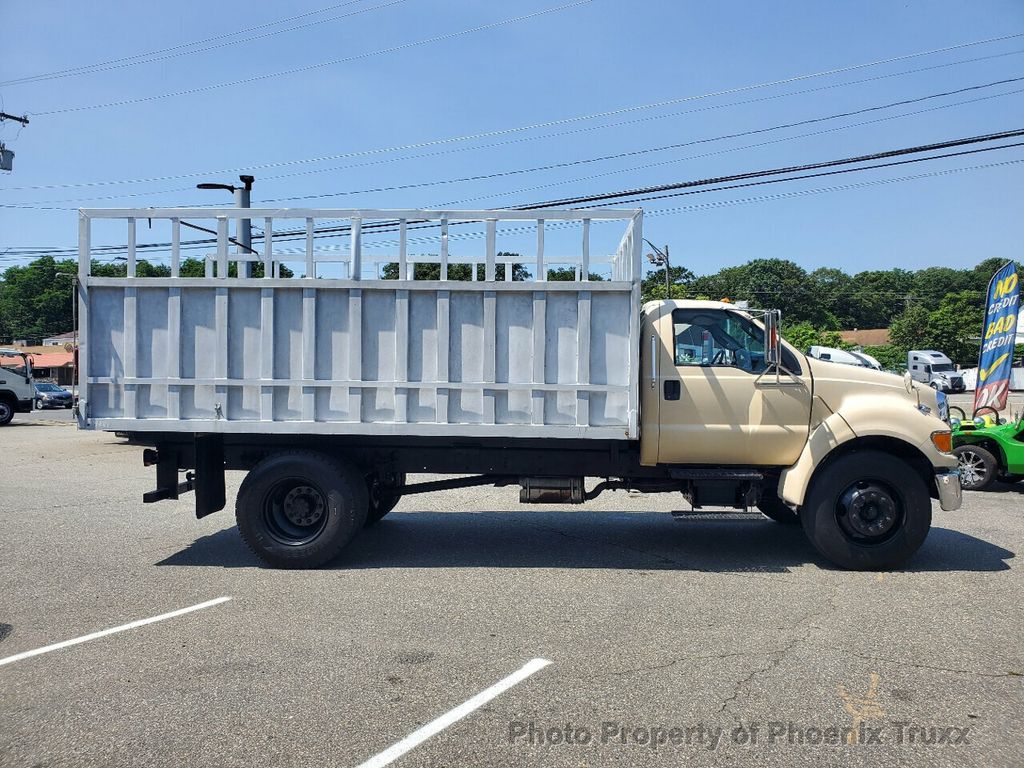2015 Ford F-650 SuperCab XL Regular Cab photo 4