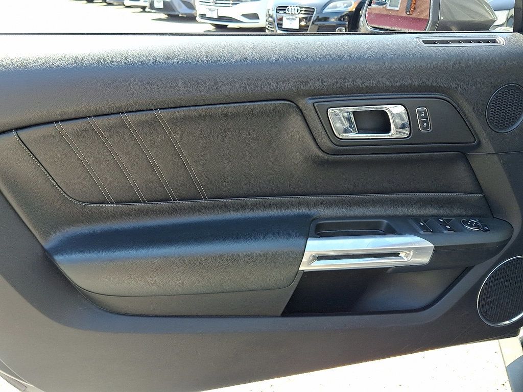2015 Ford Mustang Convertible EcoBoost Premium photo 12
