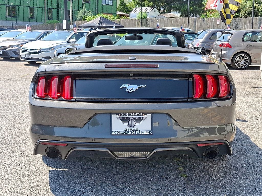 2015 Ford Mustang Convertible EcoBoost Premium photo 5