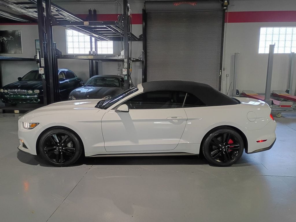 2015 Ford Mustang 2dr Convertible EcoBoost Premium - 23097897 - 1