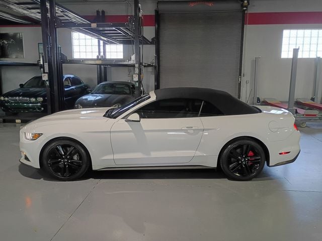 2015 Ford Mustang 2dr Convertible EcoBoost Premium - 23097897 - 1
