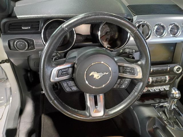 2015 Ford Mustang 2dr Convertible EcoBoost Premium - 23097897 - 19