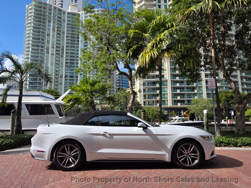 2015 Ford Mustang 2dr Convertible EcoBoost Premium - 22942432 - 1