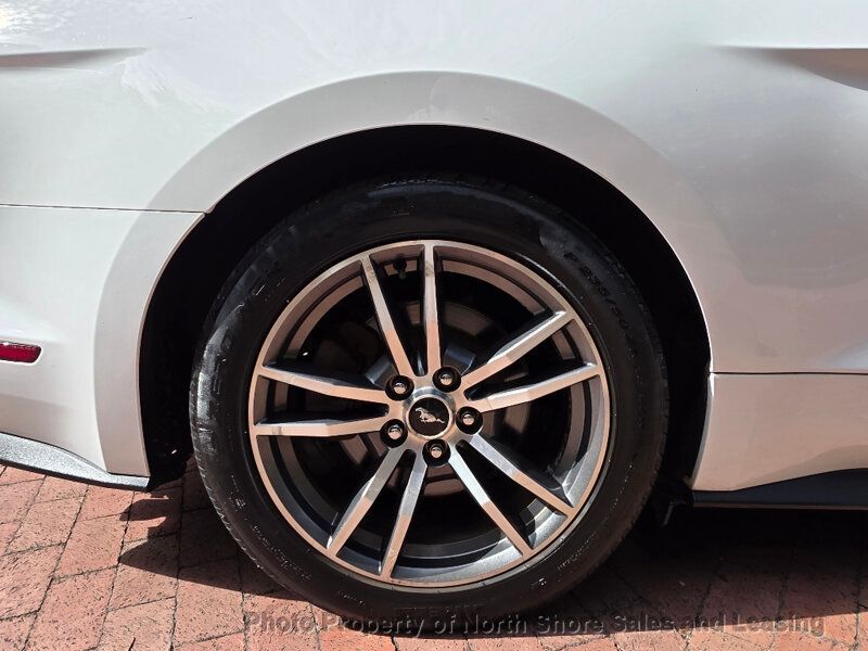 2015 Ford Mustang 2dr Convertible EcoBoost Premium - 22942432 - 19