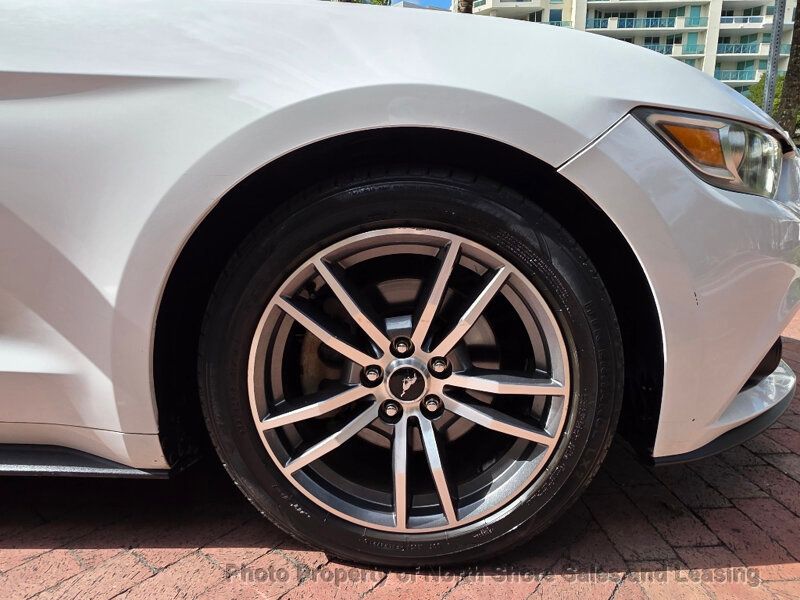 2015 Ford Mustang 2dr Convertible EcoBoost Premium - 22942432 - 20