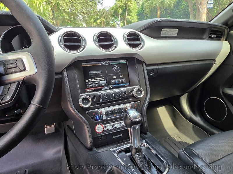 2015 Ford Mustang 2dr Convertible EcoBoost Premium - 22942432 - 25