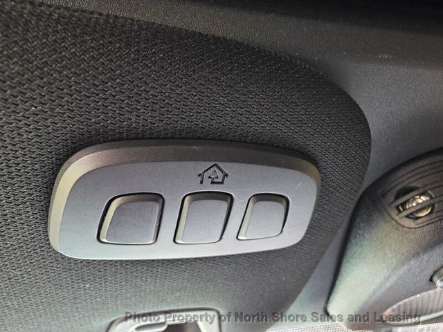 2015 Ford Mustang 2dr Convertible EcoBoost Premium - 22942432 - 28