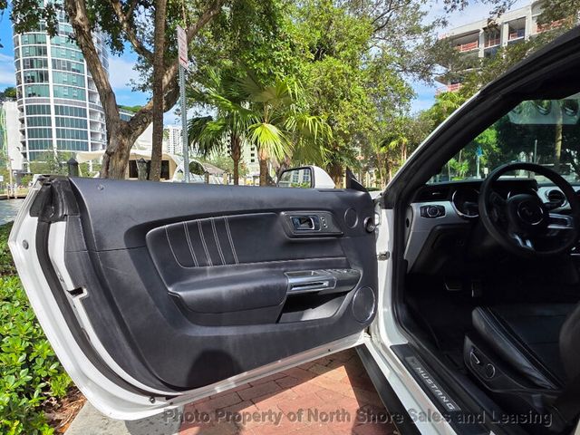 2015 Ford Mustang 2dr Convertible EcoBoost Premium - 22942432 - 31