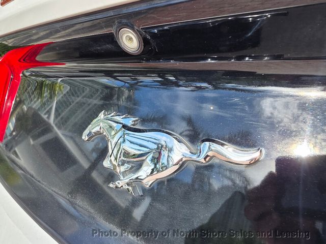 2015 Ford Mustang 2dr Convertible EcoBoost Premium - 22942432 - 43