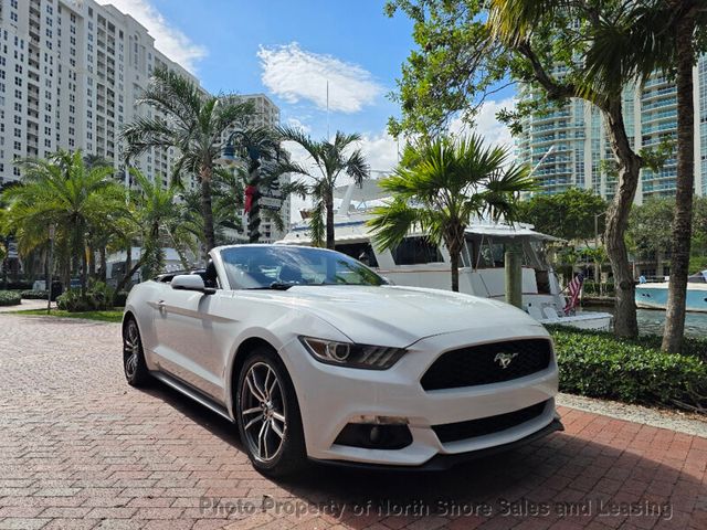 2015 Ford Mustang 2dr Convertible EcoBoost Premium - 22942432 - 44