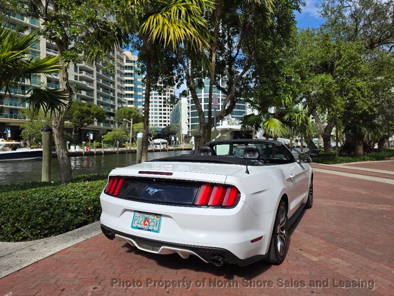 2015 Ford Mustang 2dr Convertible EcoBoost Premium - 22942432 - 47
