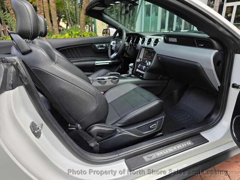 2015 Ford Mustang 2dr Convertible EcoBoost Premium - 22942432 - 65