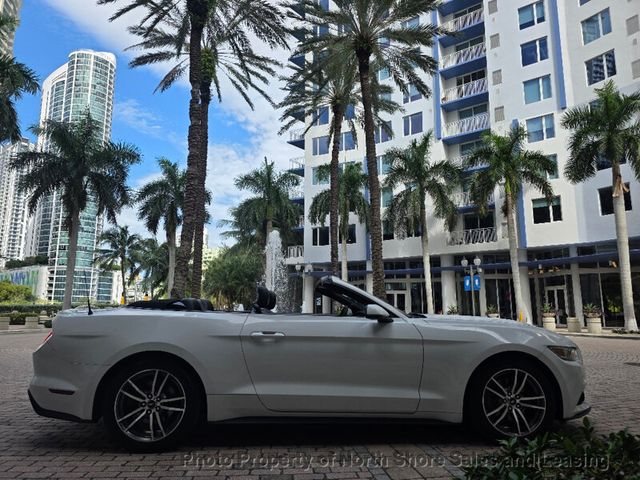 2015 Ford Mustang 2dr Convertible EcoBoost Premium - 22942432 - 77