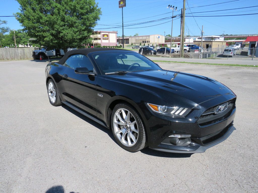 2015 Ford Mustang 2dr Convertible GT Premium - 22473907 - 3