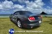 2015 Ford Mustang 2dr Convertible V6 - 22497101 - 4