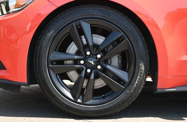 2015 Ford Mustang 2dr Fastback EcoBoost - 23038426 - 6