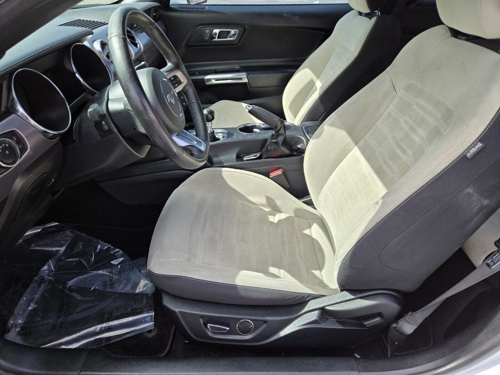 2015 Ford Mustang 2dr Fastback EcoBoost - 22963594 - 7
