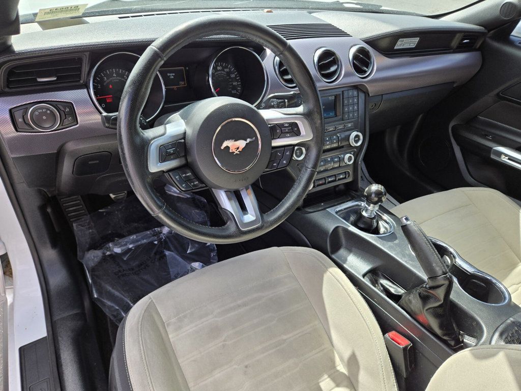 2015 Ford Mustang 2dr Fastback EcoBoost - 22954073 - 9