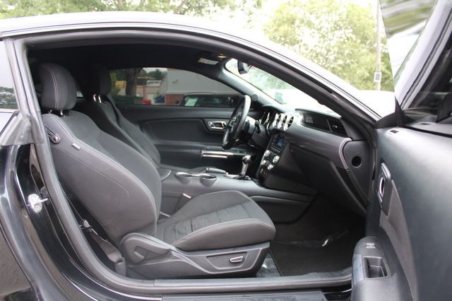 2015 Ford Mustang 2dr Fastback EcoBoost - 23051246 - 24