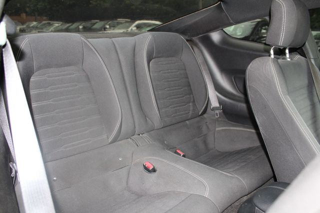 2015 Ford Mustang 2dr Fastback EcoBoost - 23051246 - 25