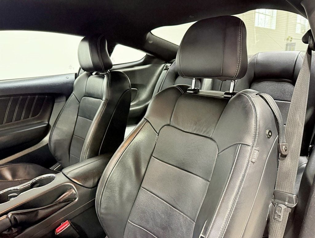 2015 Ford Mustang 2dr Fastback EcoBoost Premium - 22943945 - 25