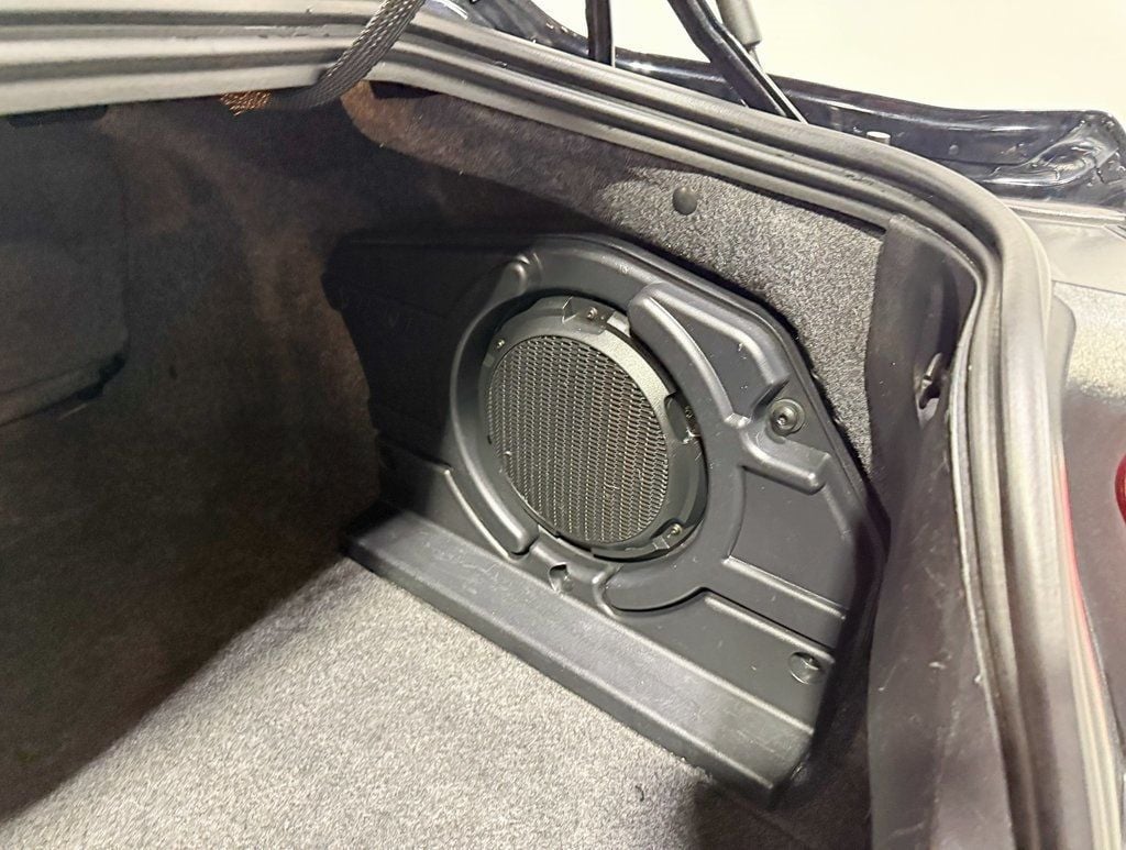 2015 Ford Mustang 2dr Fastback EcoBoost Premium - 22943945 - 30