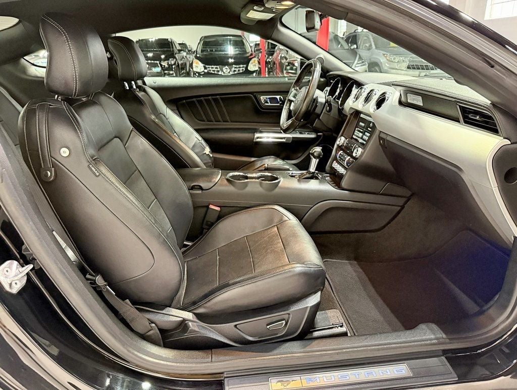 2015 Ford Mustang 2dr Fastback EcoBoost Premium - 22943945 - 31