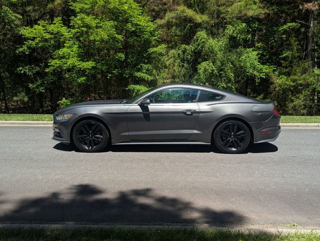 2015 Ford Mustang 2dr Fastback EcoBoost Premium - 22908600 - 4