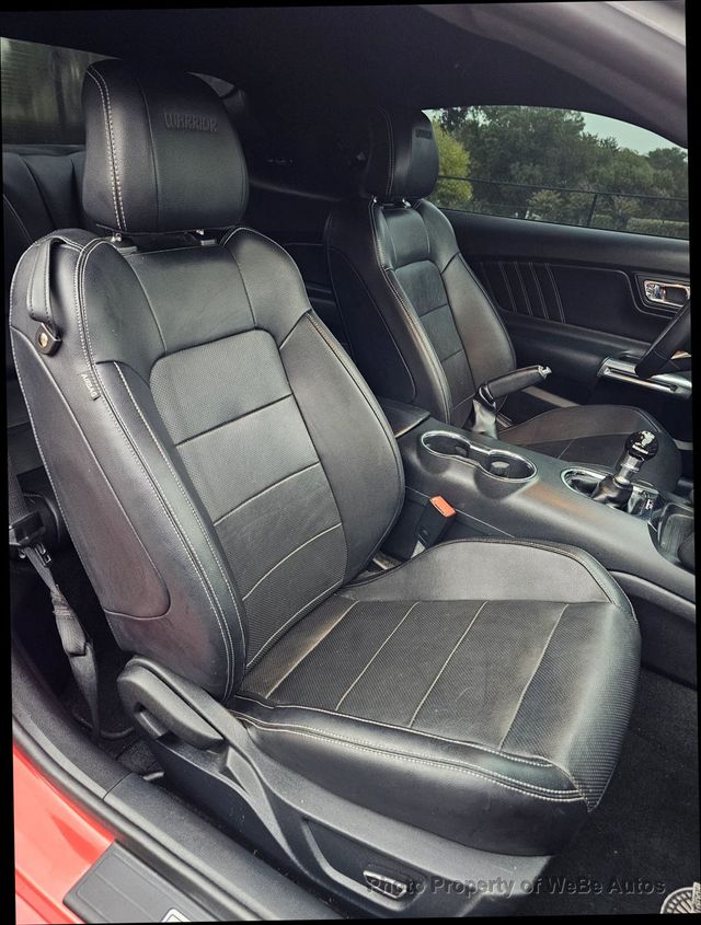 2015 Ford Mustang 2dr Fastback EcoBoost Premium - 23053782 - 40