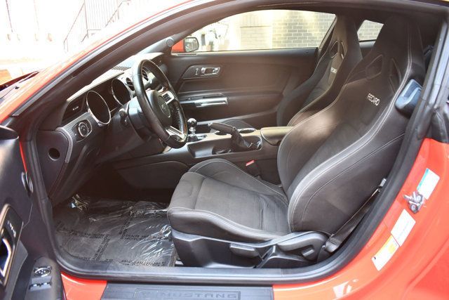 2015 Ford Mustang GT photo 15