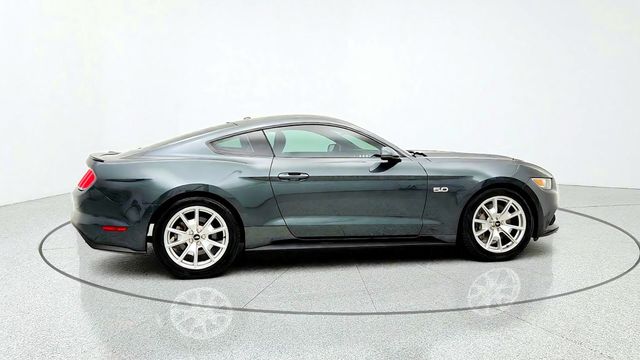 2015 Ford Mustang 2dr Fastback GT - 23099942 - 3