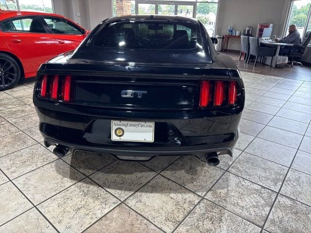 2015 Ford Mustang 2dr Fastback GT Premium - 23024647 - 4