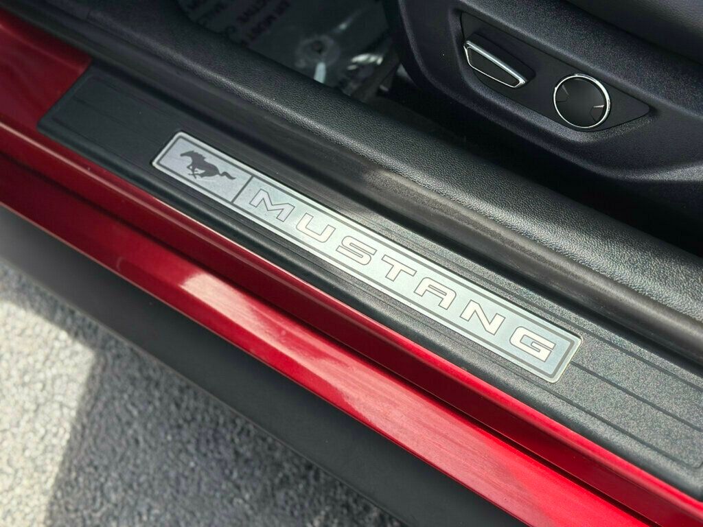 2015 Ford Mustang GT Premium photo 16