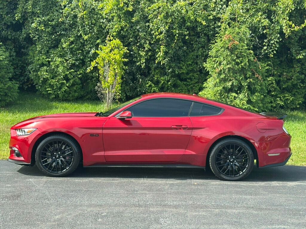 2015 Ford Mustang GT Premium photo 3
