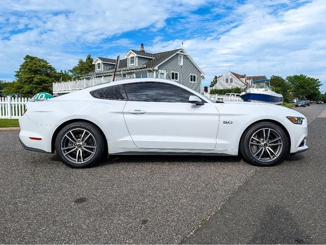 2015 Ford Mustang 2dr Fastback GT Premium - 23029794 - 3