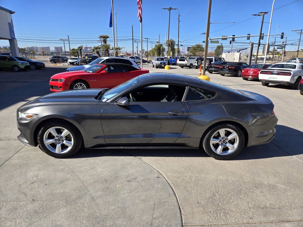 2015 Ford Mustang 2dr Fastback V6 - 22752927 - 1