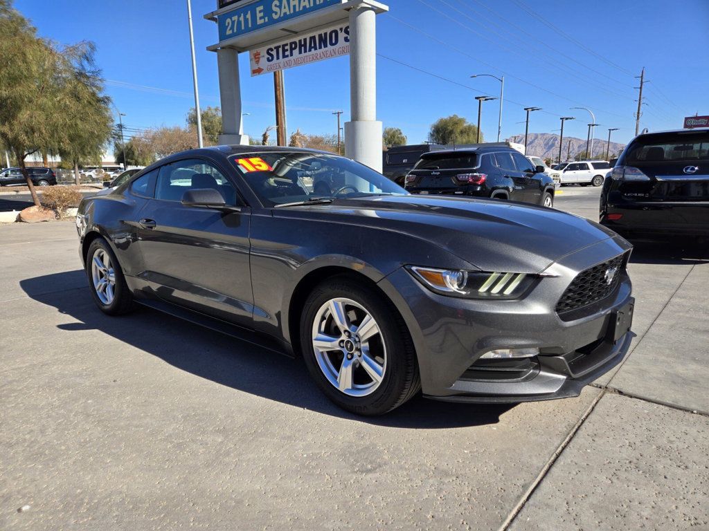 2015 Ford Mustang 2dr Fastback V6 - 22752927 - 2