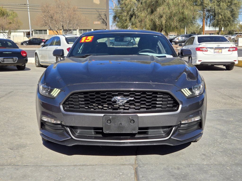 2015 Ford Mustang 2dr Fastback V6 - 22752927 - 3