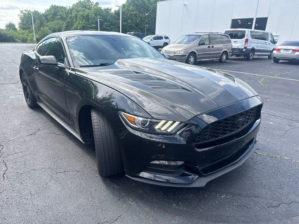 2015 Ford Mustang 2dr Fastback V6 - 23041243 - 5