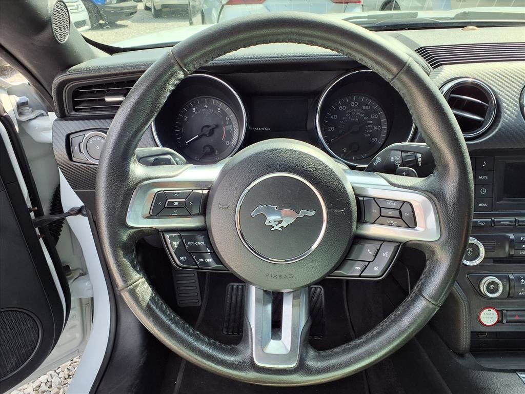2015 Ford Mustang 2dr Fastback V6 - 22930422 - 7