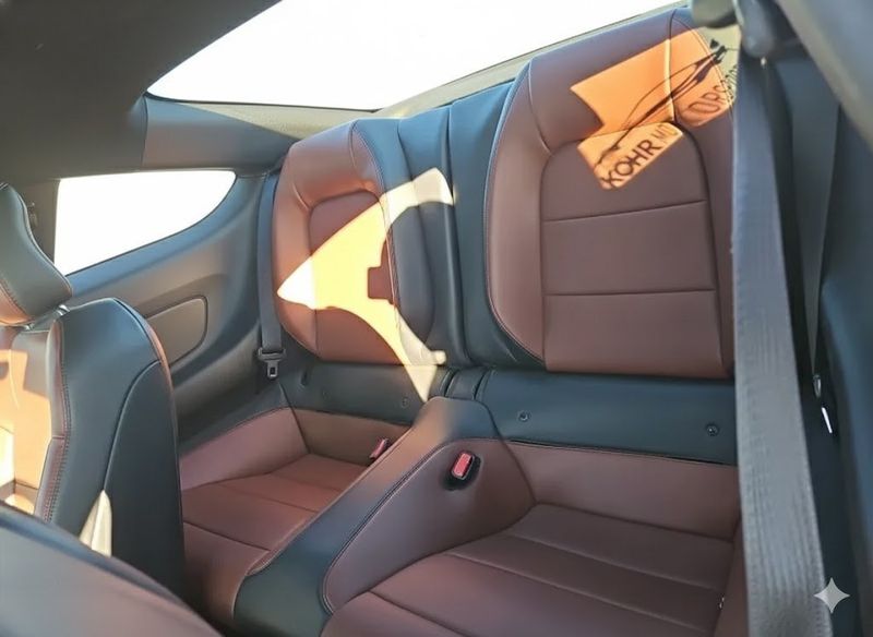 2015 Ford Mustang AUTMOTIC TRANSMISSION! GT PREMUM 5.0L V8 BROWN GUTS! CLEAN!  - 22943591 - 7