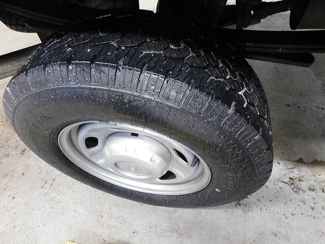 2015 Ford Super Duty F-250 4WD Reg Cab XL - 22726951 - 12