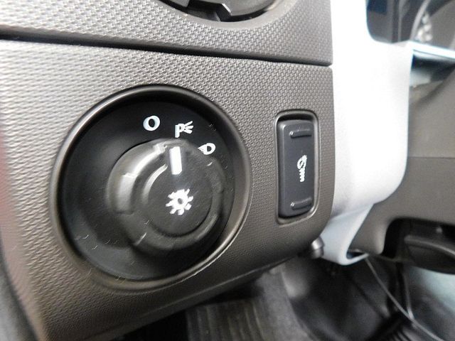 2015 Ford Super Duty F-250 4WD Reg Cab XL - 22726951 - 25