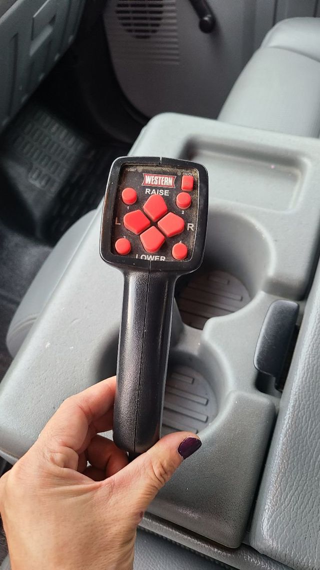 2015 Ford Super Duty F-250 SRW 4WD Crew Cab 156" XL - 22186534 - 10