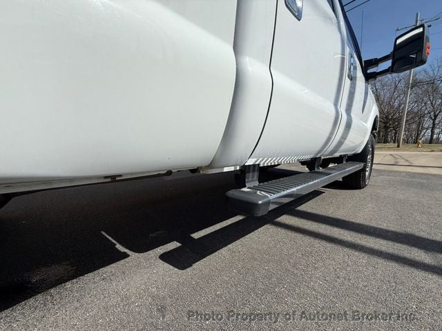 2015 Ford Super Duty F-250 SRW 4WD Crew Cab 156" XLT - 22998245 - 10