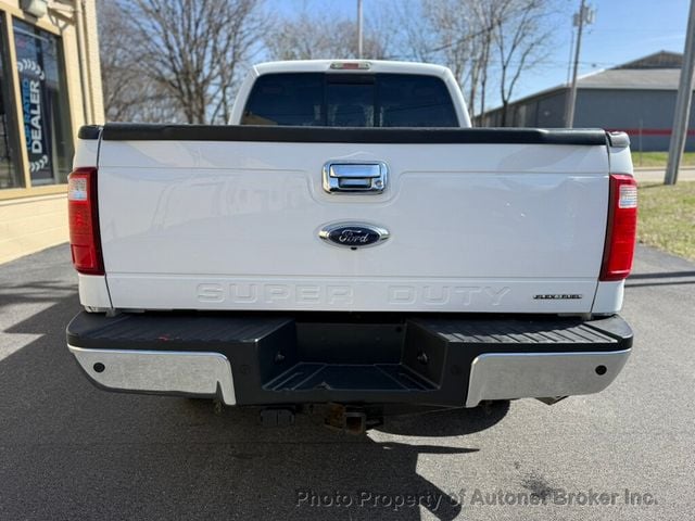 2015 Ford Super Duty F-250 SRW 4WD Crew Cab 156" XLT - 22998245 - 3