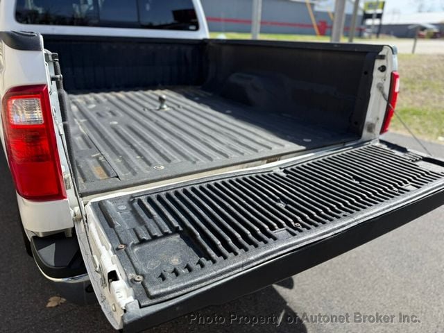 2015 Ford Super Duty F-250 SRW 4WD Crew Cab 156" XLT - 22998245 - 8
