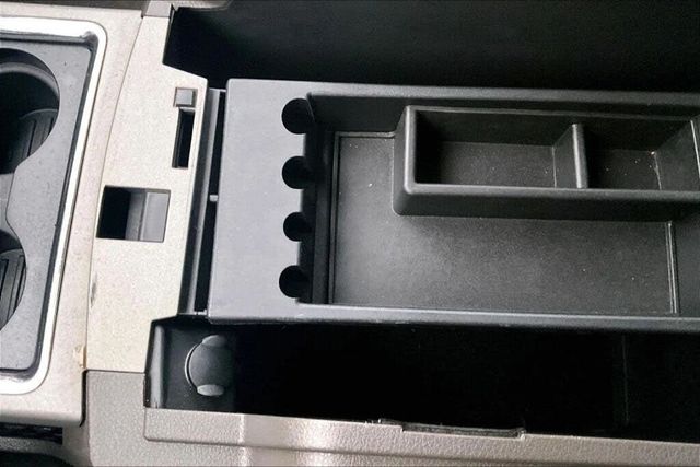 2015 Ford Super Duty F-250 SRW LARIAT - 23016967 - 29