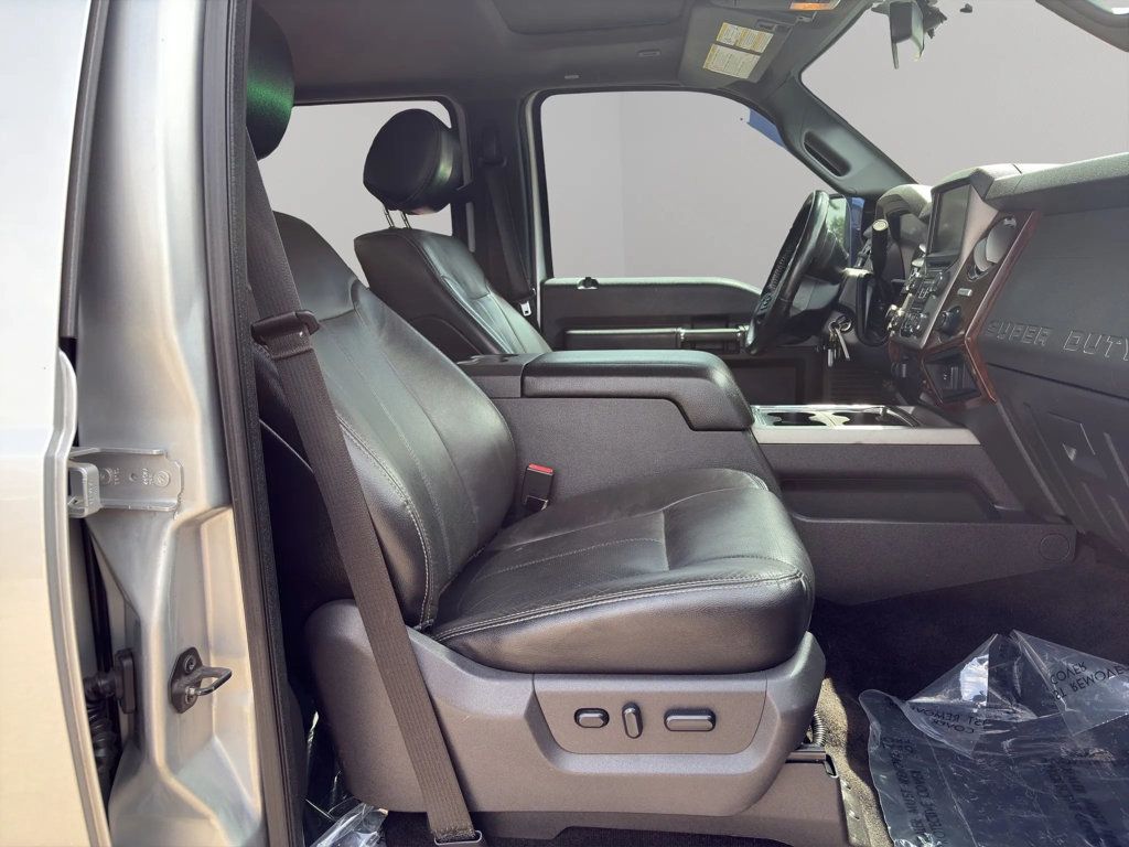 2015 Ford Super Duty F-250 SRW Lariat Pickup 4D 6 3/4 ft - 23041533 - 19
