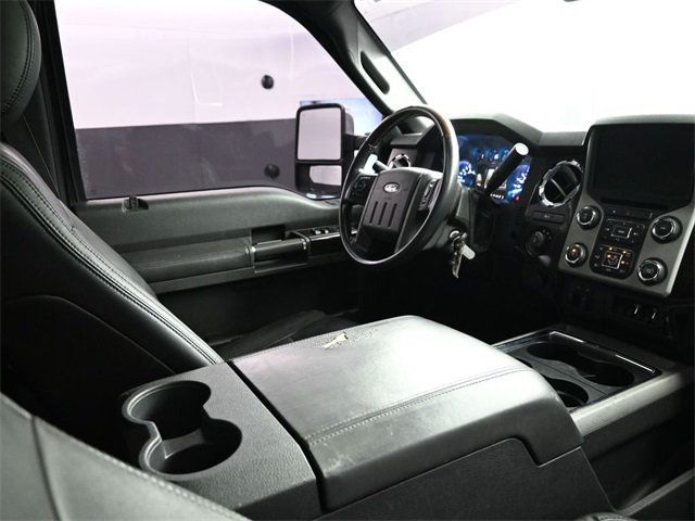 2015 Ford Super Duty F-250 SRW Platinum - 22959107 - 14